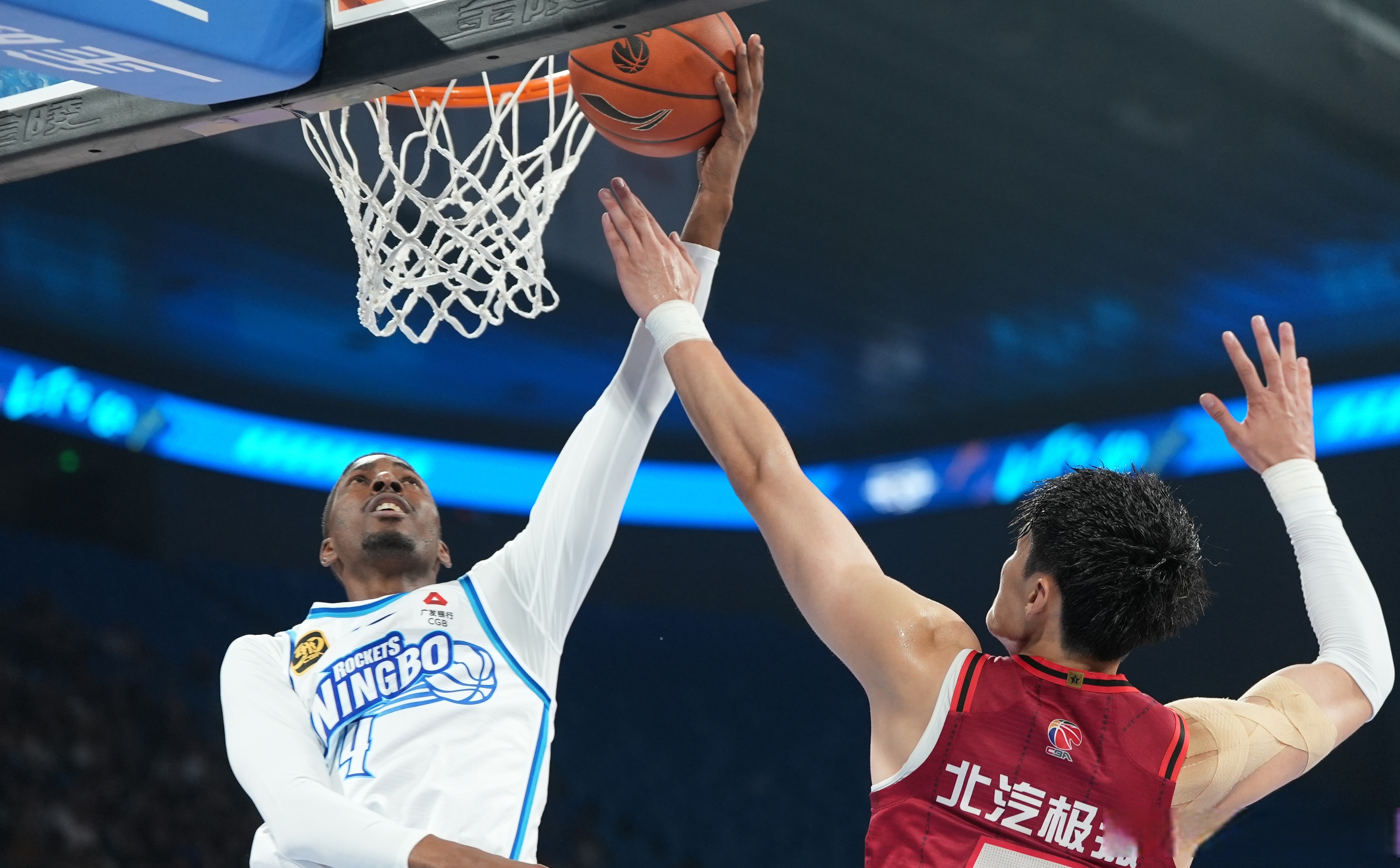 KAIYUN-塔图姆在快船比赛中领先优势明显，锐不可当引发热议！比赛高潮迭起的简单介绍