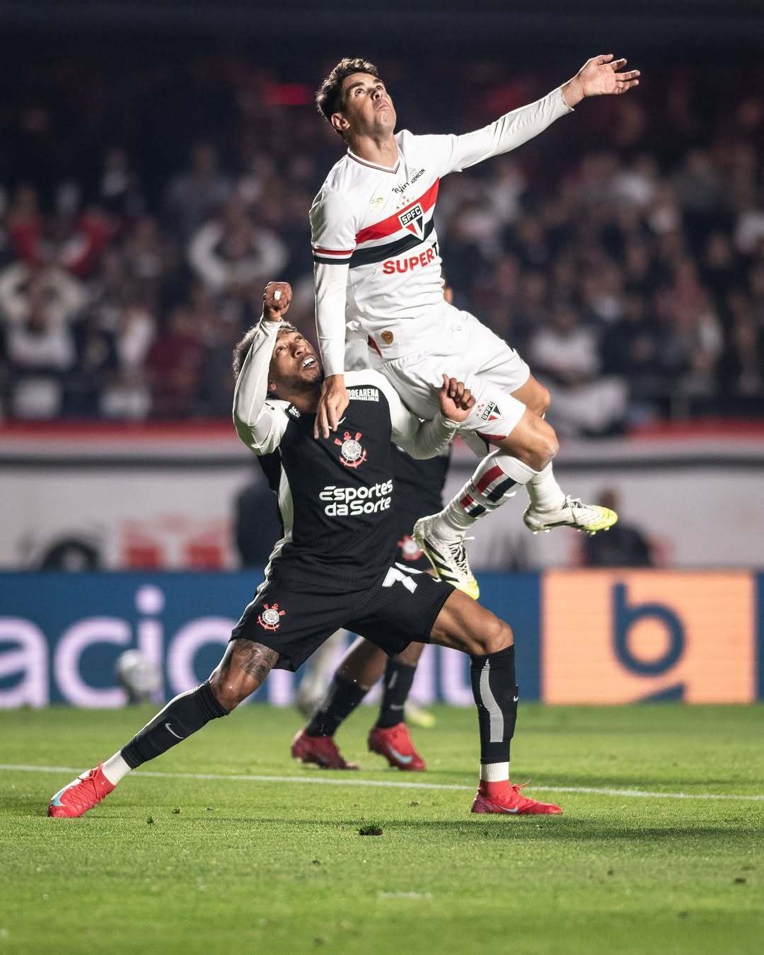 KAIYUN- c罗十大残暴级进球!守门员这哪是人干的事啊 